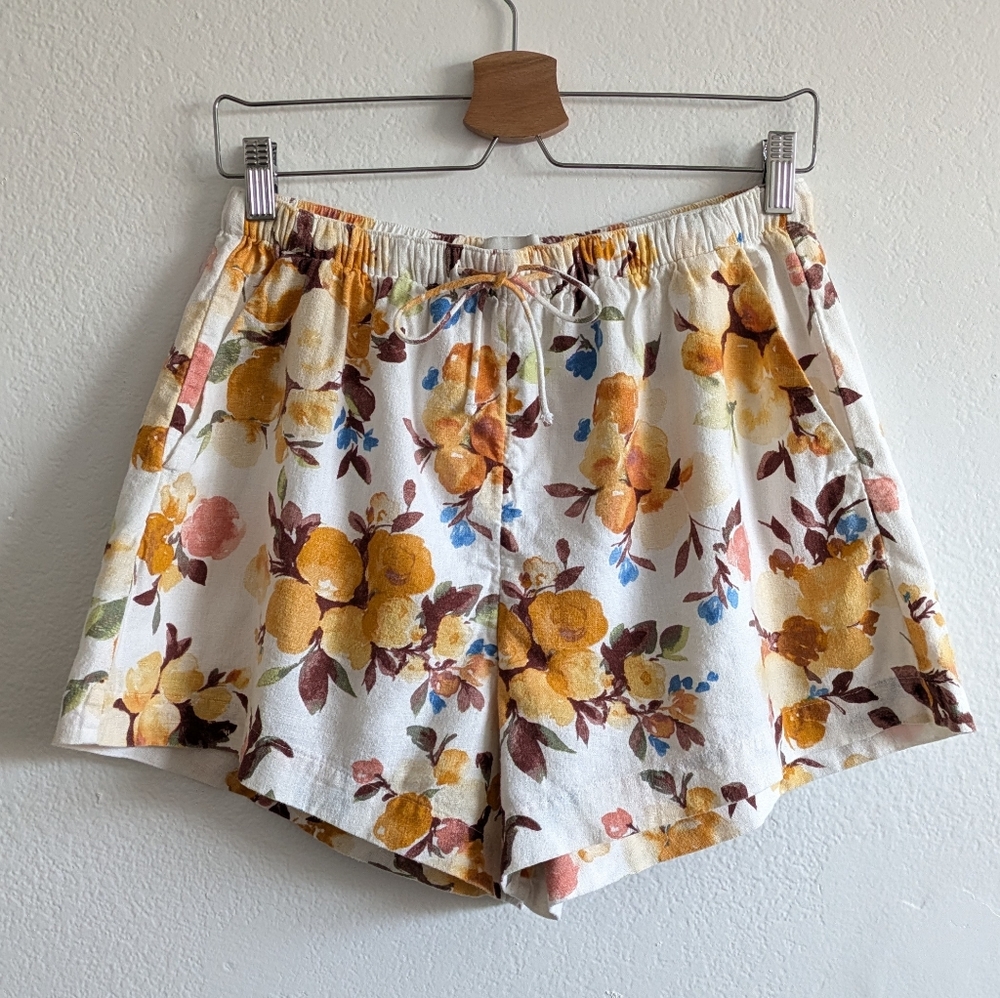 Abercrombie & Fitch Floral Shorts